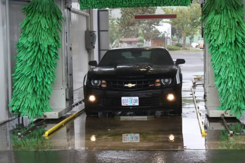 https://thedriveincarwash.com/wp-content/uploads/2021/06/Drive-In-Car-Washing-Hubbard-Oregon-01-1.jpg